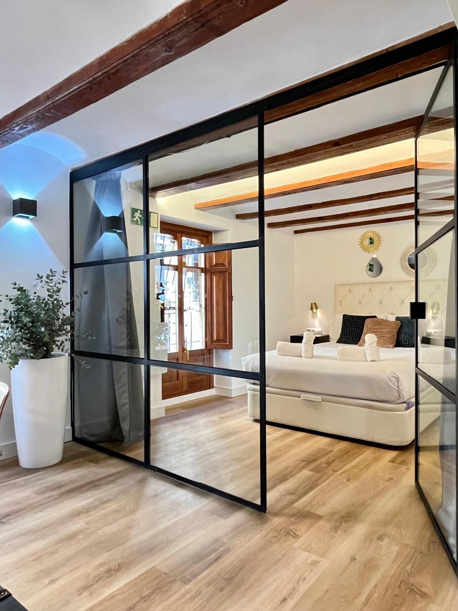 Werentvlc - Encantador Loft Casco Antiguo فالنسيا المظهر الخارجي الصورة